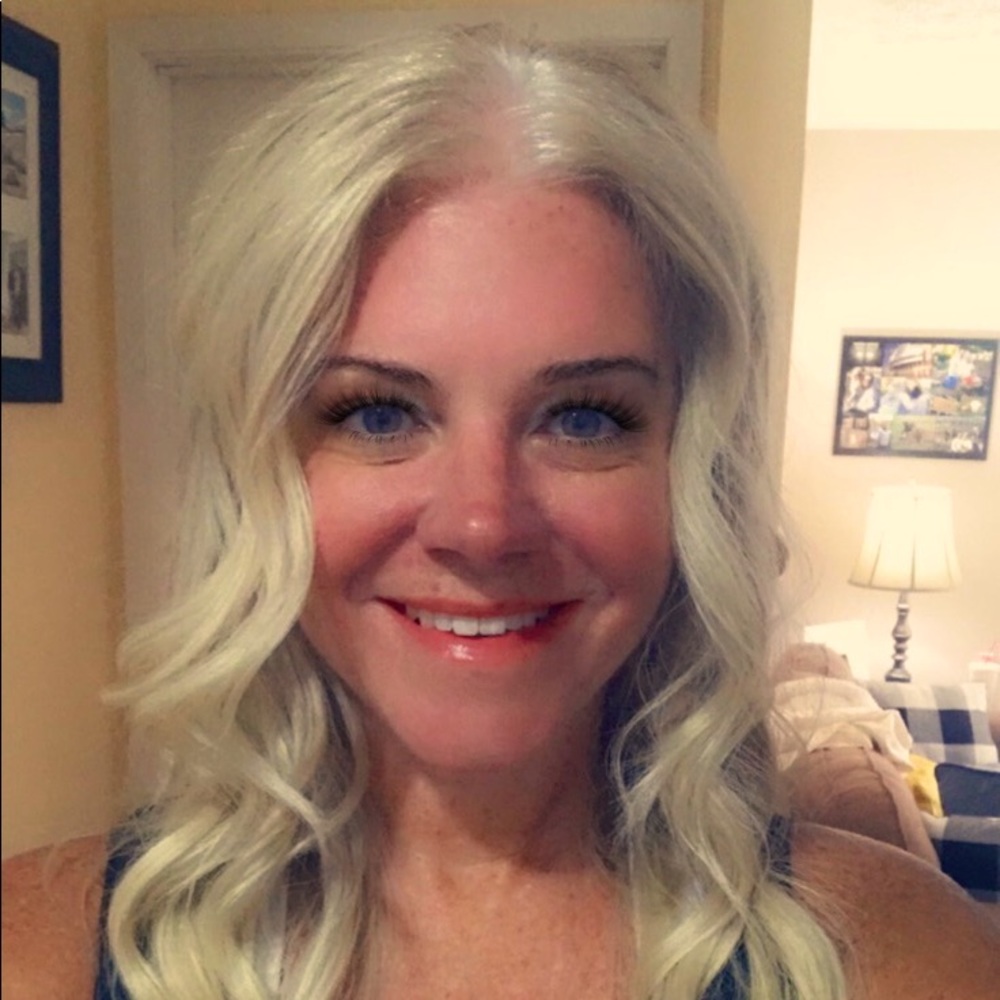 Meet your Posher, Christy